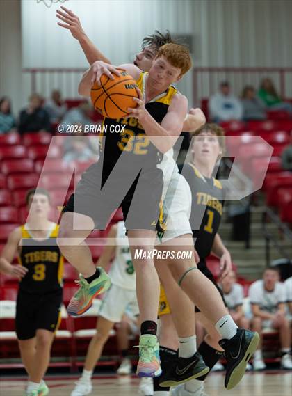 Thumbnail 3 in Timbo vs Yellville-Summit (Arvest Tournament) photogallery.
