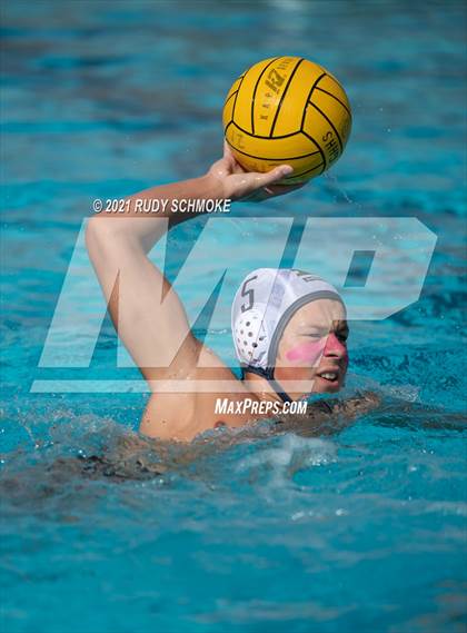 Thumbnail 2 in Valhalla vs. Poway photogallery.