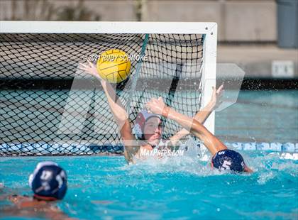 Thumbnail 2 in Valhalla vs. Poway photogallery.