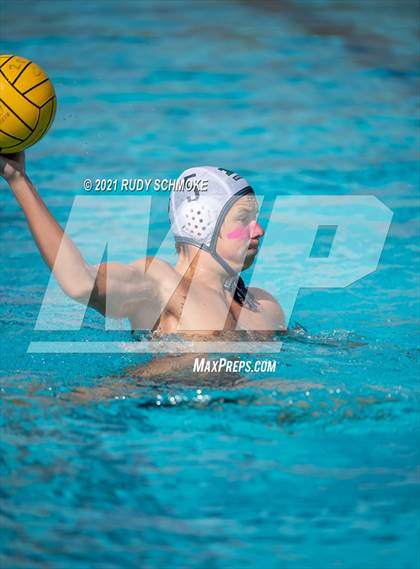 Thumbnail 3 in Valhalla vs. Poway photogallery.