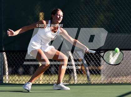 Thumbnail 2 in Hough @ Myers Park photogallery.