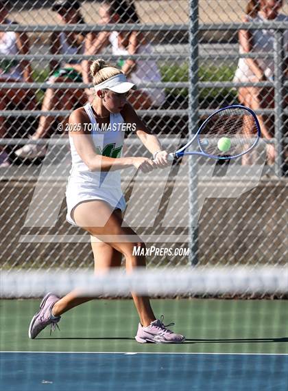 Thumbnail 3 in Hough @ Myers Park photogallery.