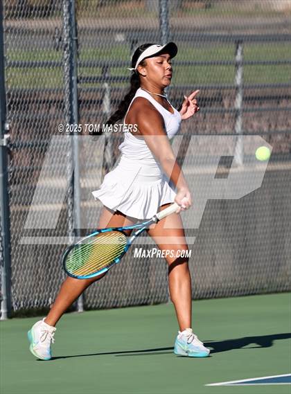 Thumbnail 3 in Hough @ Myers Park photogallery.