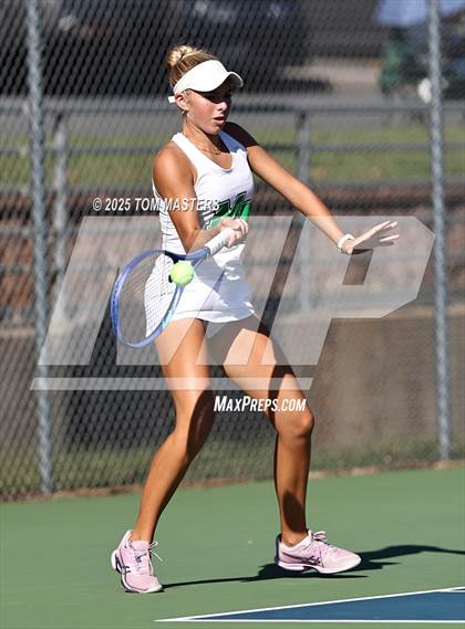 Thumbnail 2 in Hough @ Myers Park photogallery.