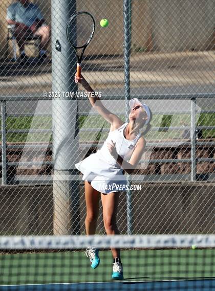 Thumbnail 2 in Hough @ Myers Park photogallery.