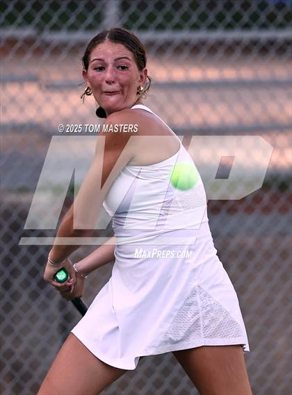 Thumbnail 1 in Hough @ Myers Park photogallery.