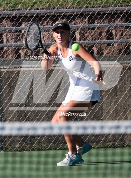 Thumbnail 2 in Hough @ Myers Park photogallery.