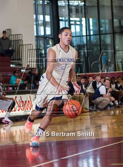 Thumbnail 2 in Sweet Home vs Hutchinson-Central tech (Martin Luther King Jr. Classic) photogallery.