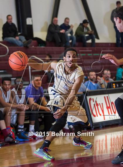Thumbnail 1 in Sweet Home vs Hutchinson-Central tech (Martin Luther King Jr. Classic) photogallery.