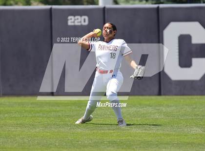 Thumbnail 1 in West vs. Riverton (UHSAA 6A Final Game 2) photogallery.