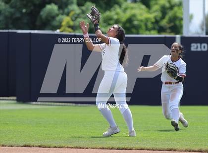 Thumbnail 2 in West vs. Riverton (UHSAA 6A Final Game 2) photogallery.