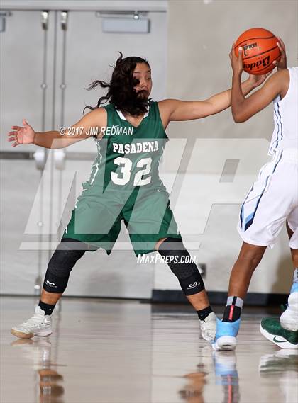 Thumbnail 2 in Pasadena vs. Sam Rayburn (McDonald's Texas Invitational) photogallery.