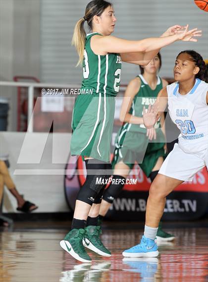 Thumbnail 2 in Pasadena vs. Sam Rayburn (McDonald's Texas Invitational) photogallery.