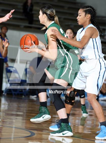 Thumbnail 3 in Pasadena vs. Sam Rayburn (McDonald's Texas Invitational) photogallery.