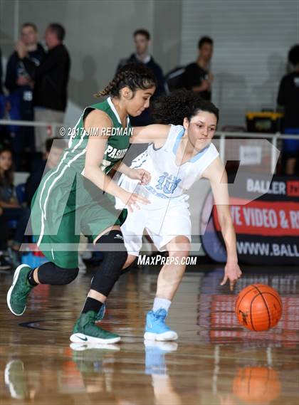 Thumbnail 3 in Pasadena vs. Sam Rayburn (McDonald's Texas Invitational) photogallery.