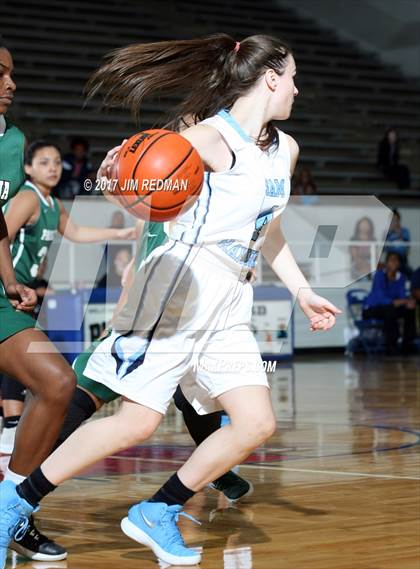 Thumbnail 2 in Pasadena vs. Sam Rayburn (McDonald's Texas Invitational) photogallery.