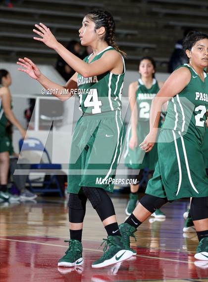 Thumbnail 1 in Pasadena vs. Sam Rayburn (McDonald's Texas Invitational) photogallery.