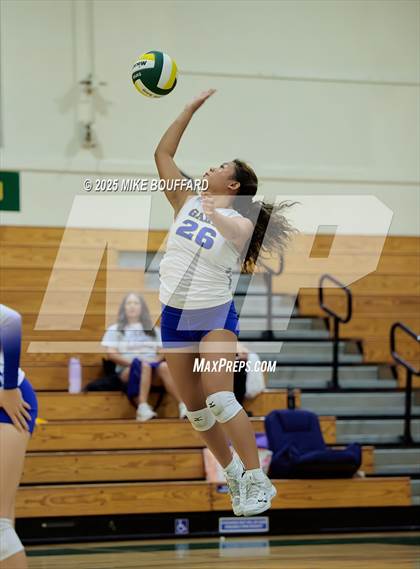 Thumbnail 2 in Santa Barbara vs Gahr (CIF-SS Quarter Finals) photogallery.