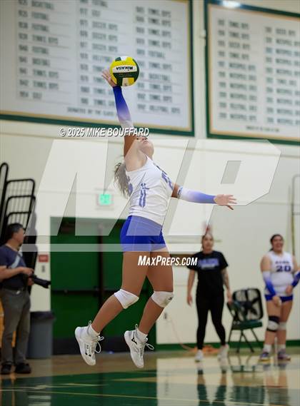 Thumbnail 3 in Santa Barbara vs Gahr (CIF-SS Quarter Finals) photogallery.