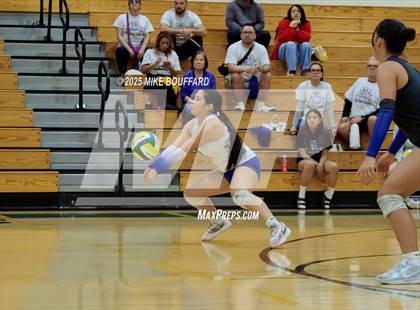 Thumbnail 3 in Santa Barbara vs Gahr (CIF-SS Quarter Finals) photogallery.
