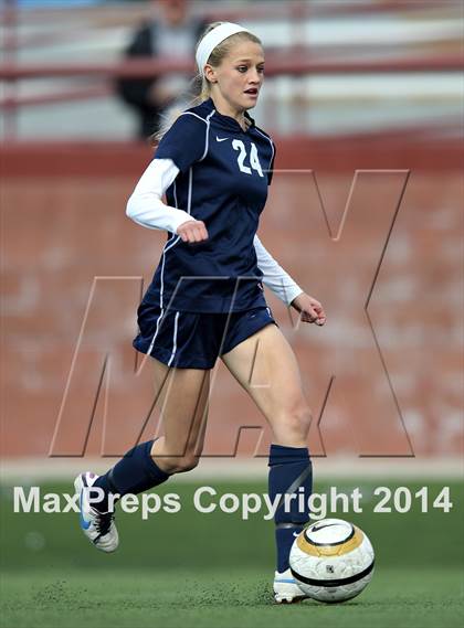 Thumbnail 1 in Rock Canyon vs. Ralston Valley (CHSAA 5A Quarterfinal) photogallery.