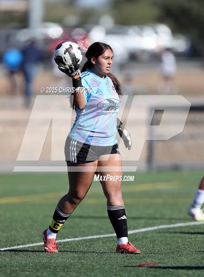 Thumbnail 3 in Flowing Wells vs Walden Grove (Kelly Pierce Soccer Tournament) photogallery.