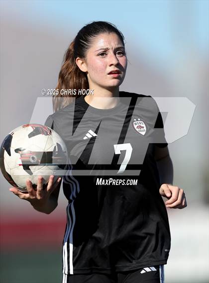 Thumbnail 2 in Flowing Wells vs Walden Grove (Kelly Pierce Soccer Tournament) photogallery.