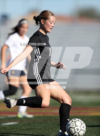 Thumbnail 3 in Flowing Wells vs Walden Grove (Kelly Pierce Soccer Tournament) photogallery.