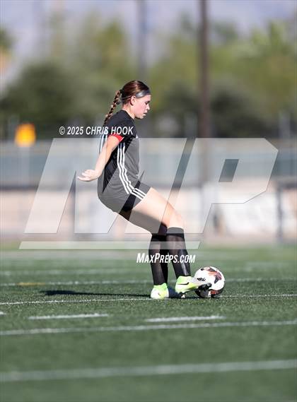 Thumbnail 3 in Flowing Wells vs Walden Grove (Kelly Pierce Soccer Tournament) photogallery.