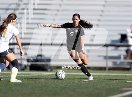 Thumbnail 1 in Flowing Wells vs Walden Grove (Kelly Pierce Soccer Tournament) photogallery.