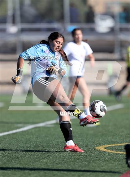 Thumbnail 2 in Flowing Wells vs Walden Grove (Kelly Pierce Soccer Tournament) photogallery.