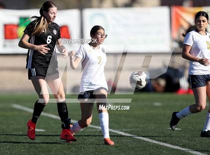 Thumbnail 1 in Flowing Wells vs Walden Grove (Kelly Pierce Soccer Tournament) photogallery.