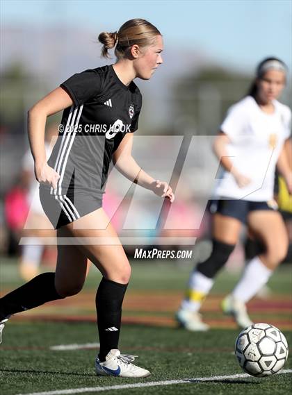 Thumbnail 1 in Flowing Wells vs Walden Grove (Kelly Pierce Soccer Tournament) photogallery.