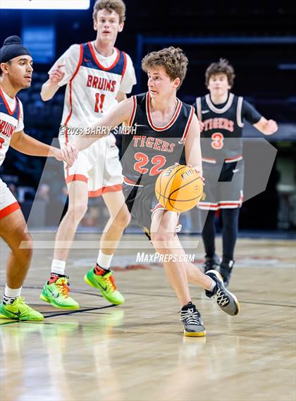 Thumbnail 3 in Denver Jewish Day vs. Belleview Christian (CHSAA 1A Championship) photogallery.