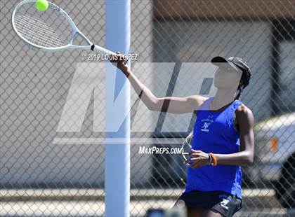 Thumbnail 3 in Baldwin Park @ Charter Oak photogallery.