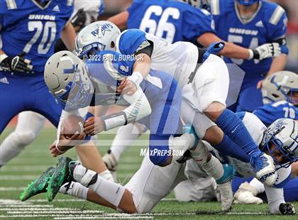 Thumbnail 2 in Steelton-Highspire vs. Union Area ( PIAA 1A Championship) photogallery.