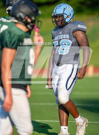 Thumbnail 2 in Ravenscroft vs South Granville (scrimmage) photogallery.