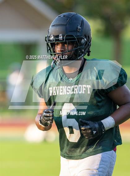 Thumbnail 3 in Ravenscroft vs South Granville (scrimmage) photogallery.