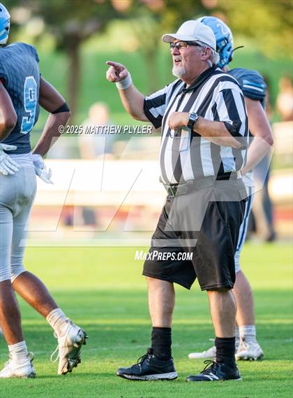 Thumbnail 3 in Ravenscroft vs South Granville (scrimmage) photogallery.