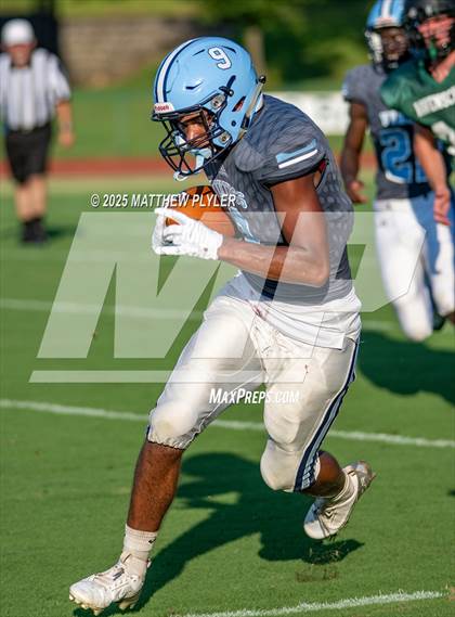 Thumbnail 3 in Ravenscroft vs South Granville (scrimmage) photogallery.