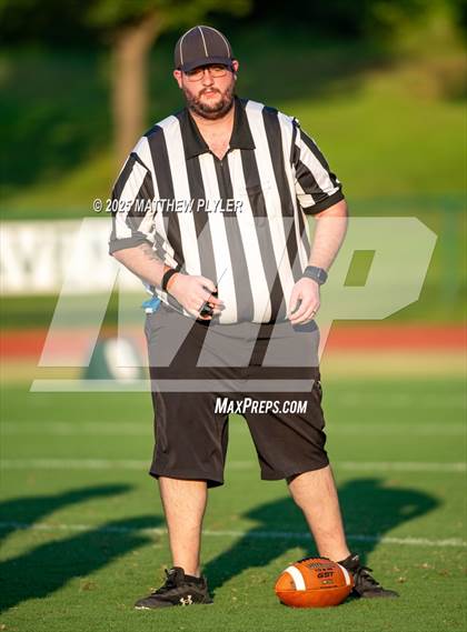 Thumbnail 3 in Ravenscroft vs South Granville (scrimmage) photogallery.