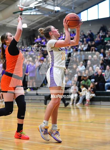 Thumbnail 2 in Davis @ Sumner  (WIAA 4A Round 1) photogallery.