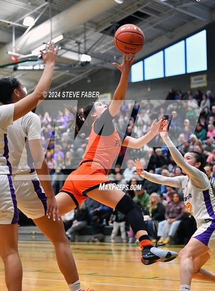 Thumbnail 2 in Davis @ Sumner  (WIAA 4A Round 1) photogallery.