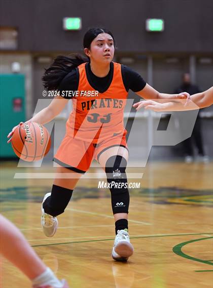 Thumbnail 2 in Davis @ Sumner  (WIAA 4A Round 1) photogallery.
