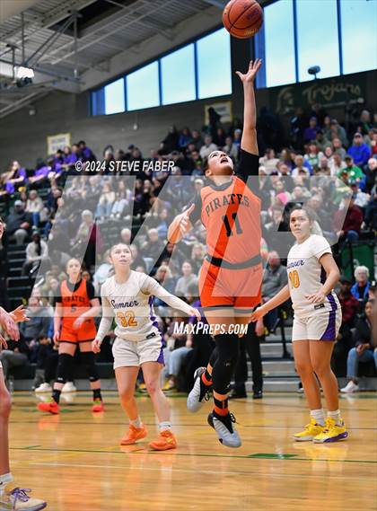 Thumbnail 1 in Davis @ Sumner  (WIAA 4A Round 1) photogallery.