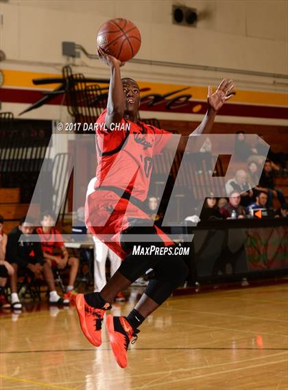 Thumbnail 3 in Marshall vs. Hollywood (La Canada Holiday Tournament) photogallery.