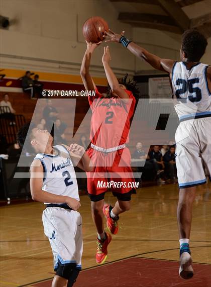 Thumbnail 1 in Marshall vs. Hollywood (La Canada Holiday Tournament) photogallery.