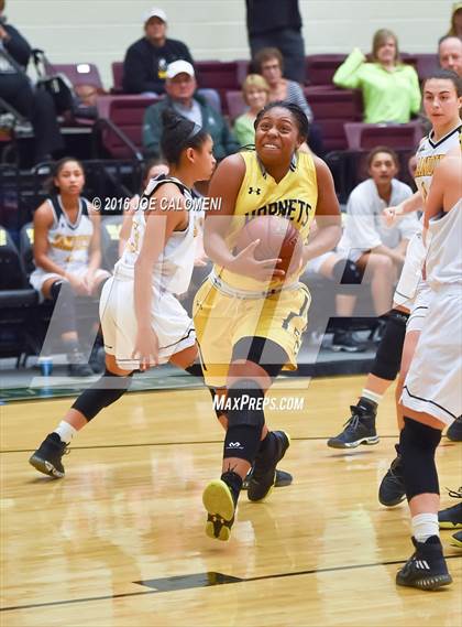 Thumbnail 3 in East Central vs Amarillo (NEISD Invitational) photogallery.