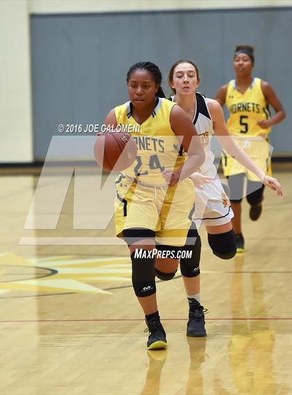 Thumbnail 3 in East Central vs Amarillo (NEISD Invitational) photogallery.