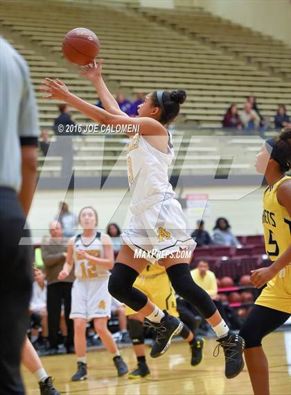 Thumbnail 3 in East Central vs Amarillo (NEISD Invitational) photogallery.